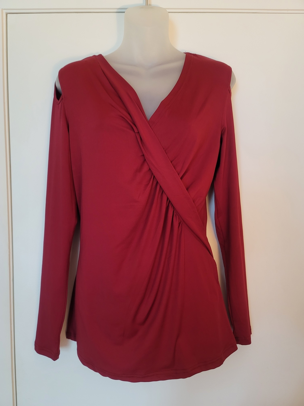 Draped Wine-Red Cold Shoulder Long Sleeve Surplice Top